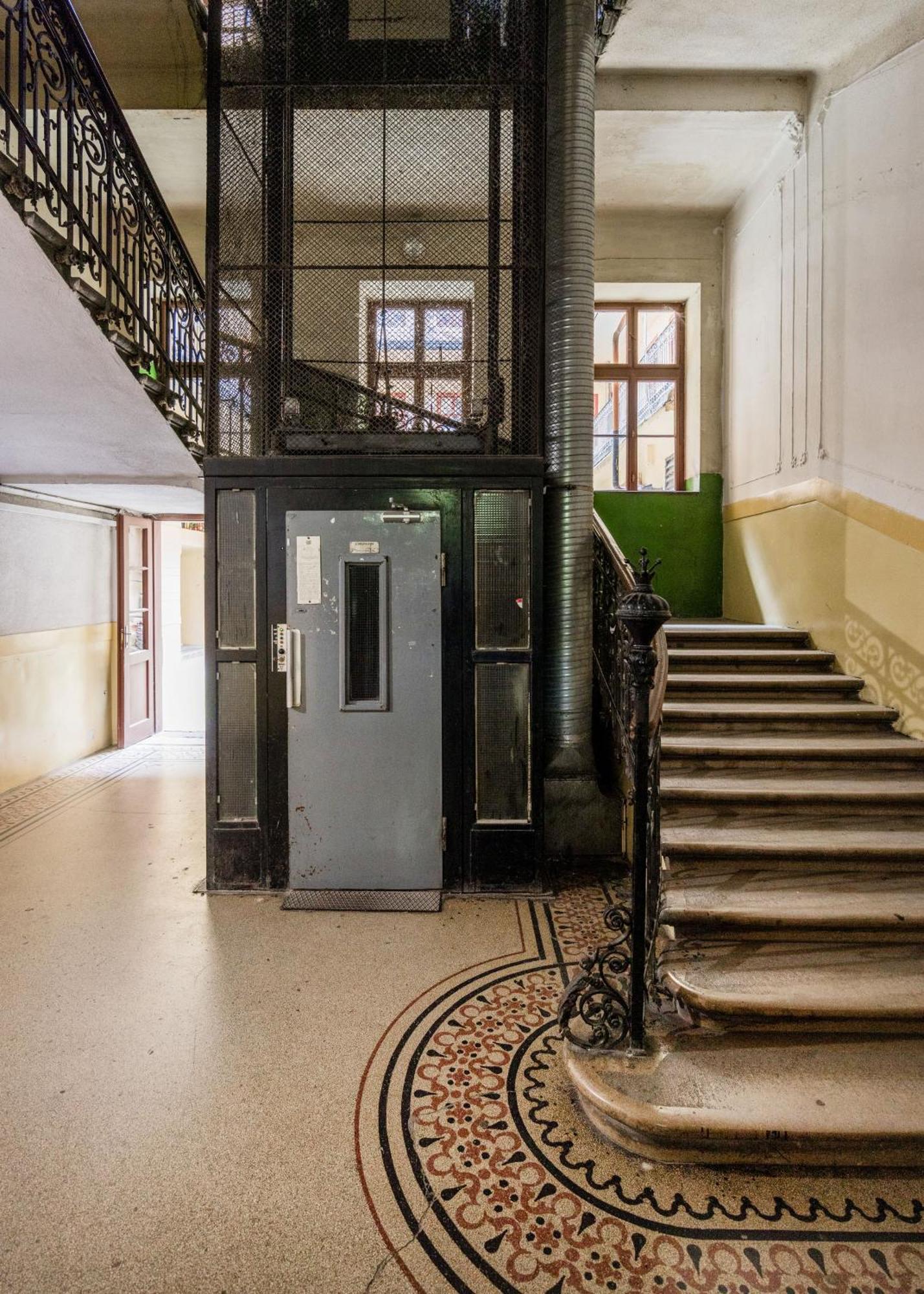 Appartement Oasis - Modern Charm, Timeless Comfort Budapest
