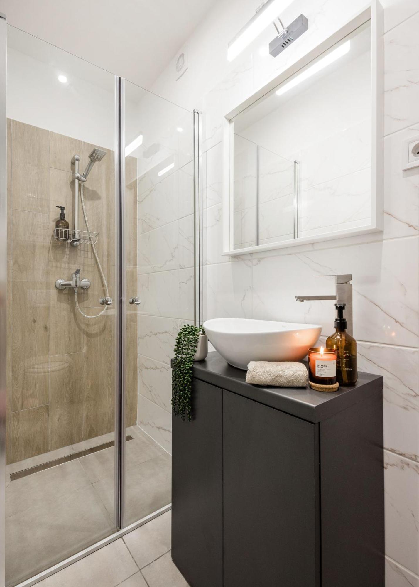 Oasis - Modern Charm, Timeless Comfort Appartamento *